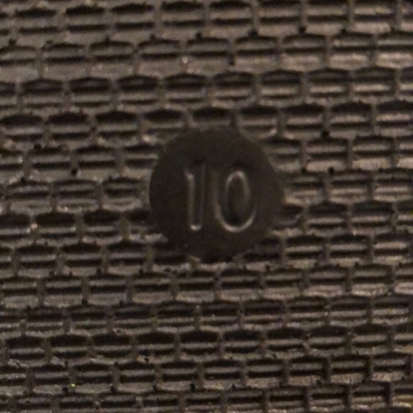 Maiden Lane Fur Slides - Picture 5 of 5